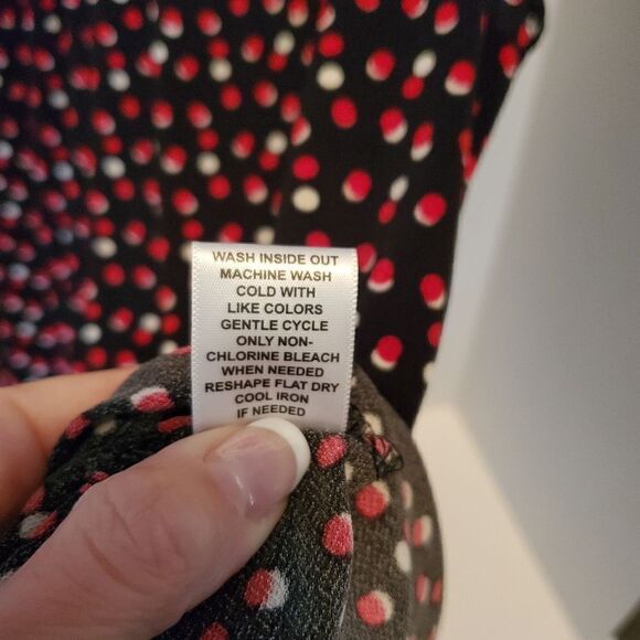 Beautiful Elle cap sleeve blouse size large - Picture 7 of 10